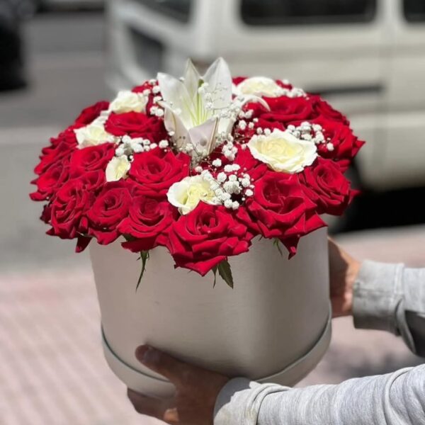 Box rose rouge et blanche le lise