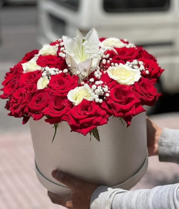 Box rose rouge et blanche le lise