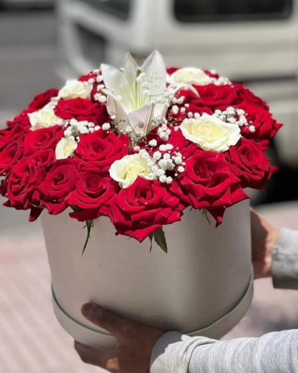 Box rose rouge et blanche le lise